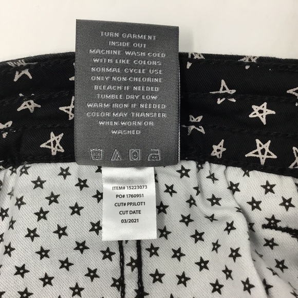 Torrid Star Print Twill Military Short - Picture 10 of 10